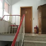 Haus Jasmin 公寓 *